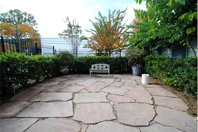 2515 Yoakum Boulevard #10, Houston, TX 77006 - Photo 36