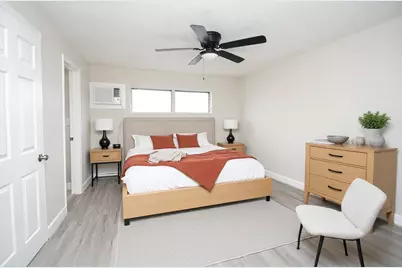 2515 Yoakum Boulevard #10, Houston, TX 77006 - Photo 2