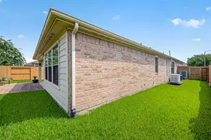 1604 Volterra Ln, League City, TX 77573 - Photo 40