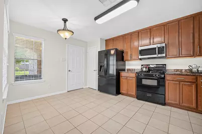 1604 Volterra Lane, League City, TX 77573 - Photo 10