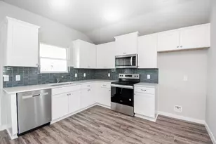 544 Buckskin Dr, Palacios, TX 77465 - Photo 22