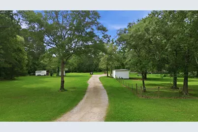 151 County Road 2319, Dayton, TX 77535 - Photo 4