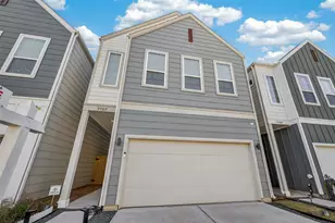 7707 Johanna Pk Dr, Houston, TX 77055 - Photo 2