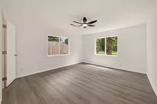 18219 Kings Lynn St, Webster, TX 77058 - Photo 22