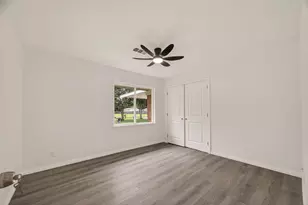 18219 Kings Lynn St, Webster, TX 77058 - Photo 14