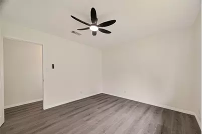 18219 Kings Lynn Street, Webster, TX 77058 - Photo 20