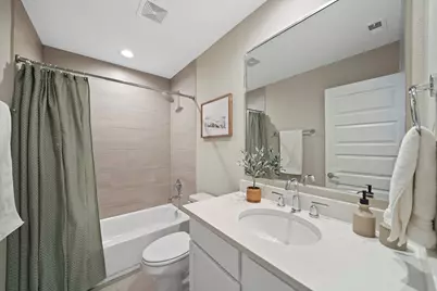 911 W 35th Street #C, Houston, TX 77018 - Photo 40