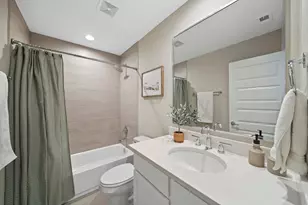 911 W 35th St, Houston, TX 77018 - Photo 40