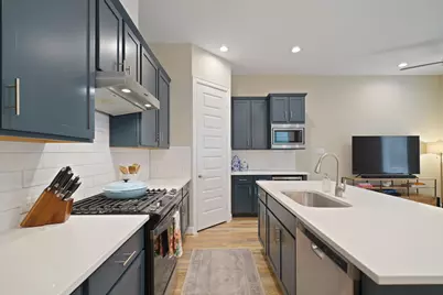 911 W 35th Street #C, Houston, TX 77018 - Photo 16