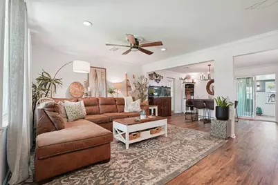 1702 16th Ave N, Texas City, TX 77590 - Photo 4