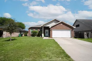 7414 Maczali Dr, Houston, TX 77489 - Photo 2