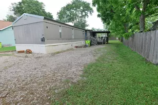 1815 Leaman Ave, Rosenberg, TX 77471 - Photo 2
