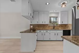 1626 Lake Bluff Dr, Seabrook, TX 77586 - Photo 2