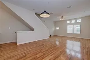 8715 Meadowcroft Dr, Houston, TX 77063 - Photo 6