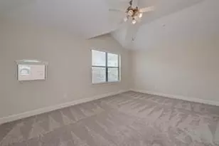 8715 Meadowcroft Dr, Houston, TX 77063 - Photo 14