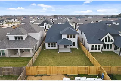 10923 Spring Wind Drive, Missouri City, TX 77459 - Photo 4