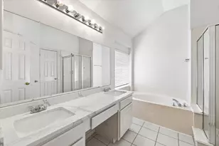 9714 Shadowglade Ct, Houston, TX 77064 - Photo 6