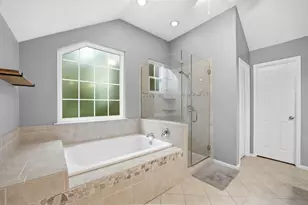 18 Amber Leaf Ct, The Woodlands, TX 77381 - Photo 22