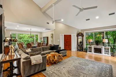 34 Highbush Court, The Woodlands, TX 77381 - Photo 2