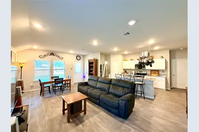 214 Pecos Drive, Huntsville, TX 77340 - Photo 8