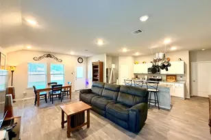 214 Pecos Dr, Huntsville, TX 77340 - Photo 8