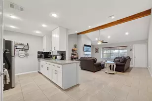 17115 Bougainvilla Ln, Friendswood, TX 77546 - Photo 4