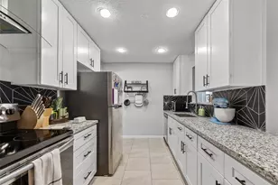 17115 Bougainvilla Ln, Friendswood, TX 77546 - Photo 8