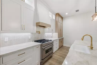 5024 Texana Dr, Baytown, TX 77523 - Photo 12