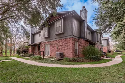 1228 Avenue O #B, Huntsville, TX 77340 - Photo 1