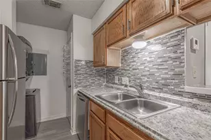 1228 Ave O, Huntsville, TX 77340 - Photo 12