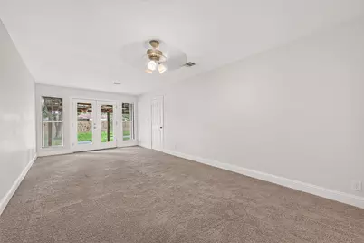 509 Southern Oaks Drive, Lake Jackson, TX 77566 - Photo 22