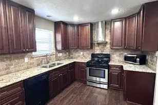 1766 Maux Dr, Houston, TX 77043 - Photo 6