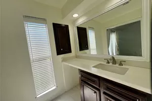 980 Memorial Village Dr, Houston, TX 77024 - Photo 10