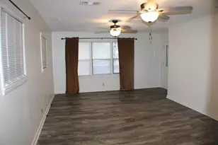 2343 W Lucas Dr, Beaumont, TX 77706 - Photo 6