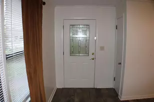 2343 W Lucas Dr, Beaumont, TX 77706 - Photo 12