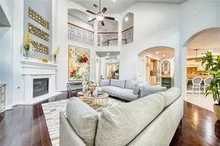 418 Somerset Dr, Sugar Land, TX 77479 - Photo 1