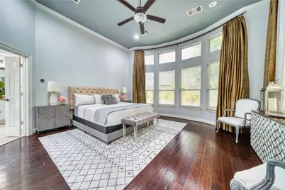418 Somerset Drive, Sugar Land, TX 77479 - Photo 16