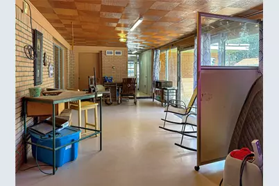 110 S Woodsway Street E, Conroe, TX 77301 - Photo 30