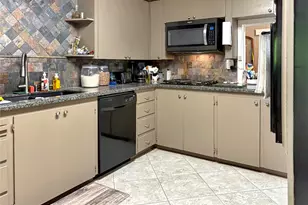 110 S Woodsway St E, Conroe, TX 77301 - Photo 12