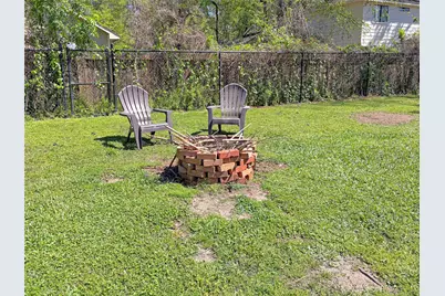 110 S Woodsway Street E, Conroe, TX 77301 - Photo 32