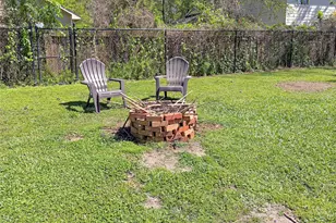 110 S Woodsway St E, Conroe, TX 77301 - Photo 32