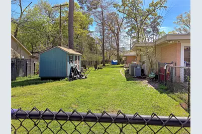 110 S Woodsway Street E, Conroe, TX 77301 - Photo 36