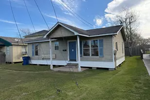 406 Snow Dr, West Columbia, TX 77486 - Photo 2