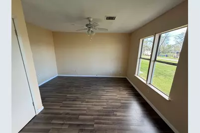 406 Snow Drive, West Columbia, TX 77486 - Photo 4