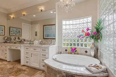 537 Villa Drive, Seabrook, TX 77586 - Photo 16