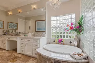 537 Villa Dr, Seabrook, TX 77586 - Photo 16