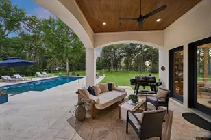 11440 Outpost Cove Dr, Willis, TX 77318 - Photo 10