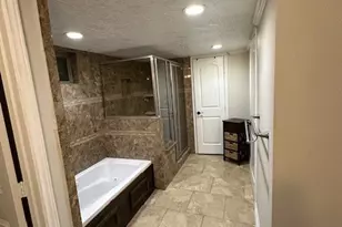 12102 SE Fairbury Dr, Houston, TX 77089 - Photo 14