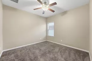 2704 Baywater Creek Ln, Pearland, TX 77089 - Photo 18