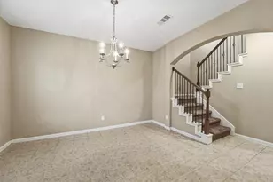 2704 Baywater Creek Ln, Pearland, TX 77089 - Photo 4